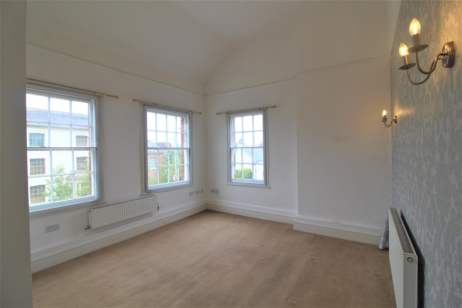 10 Nightingale House, Eyton Lane, Shrewsbury, SY4 2GB To Let